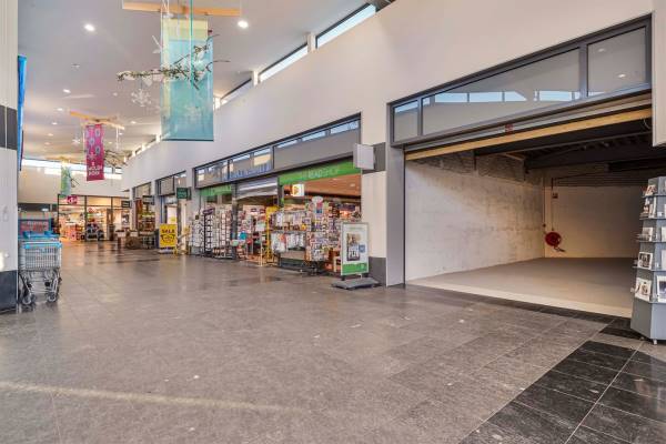 Winkelruimte Molenhoekpassage 19 Rosmalen