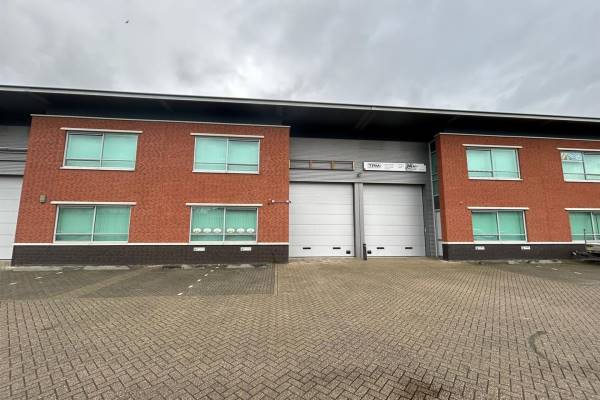 Bedrijfsruimte Fennaweg 33 Barendrecht