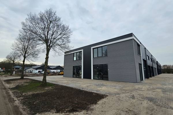 Bedrijfsruimte Oeveraseweg 2 1 Havelte