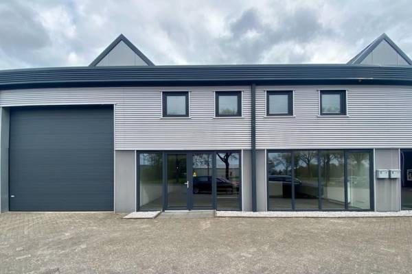 Bedrijfsruimte Lauwersweg 11 Surhuisterveen