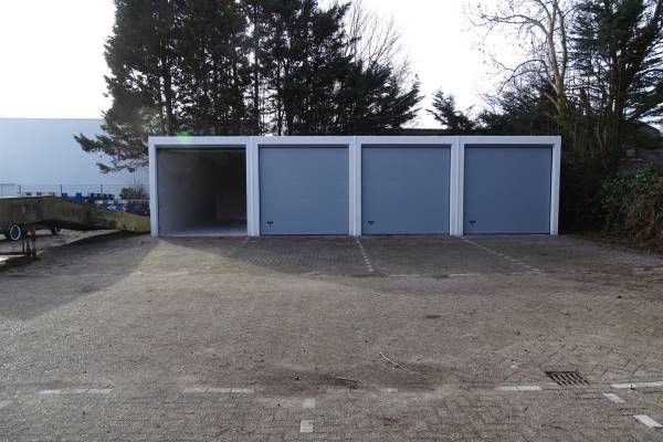 Bedrijfsruimte Weeresteinstraat 126 Hillegom