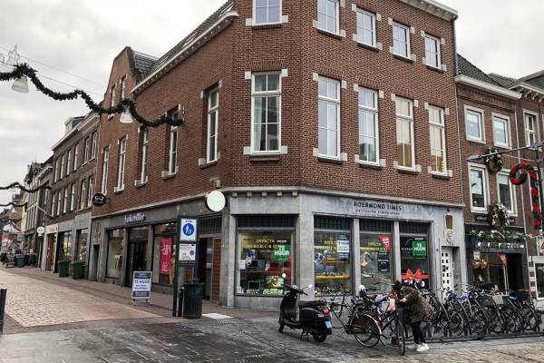 Winkelruimte Varkensmarkt 1 Roermond