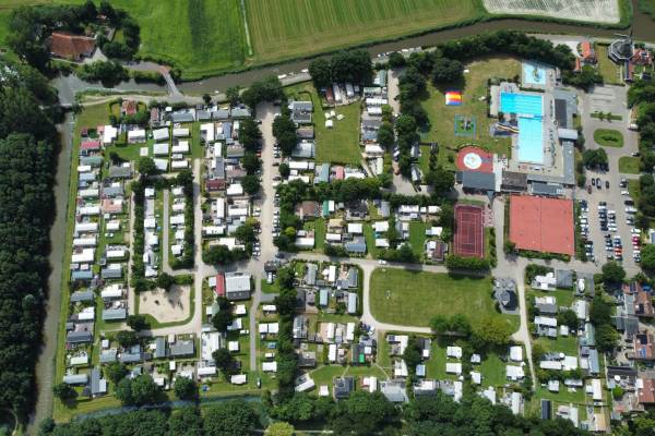 Bedrijfsruimte Mouneplein 1 Witmarsum