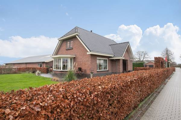 Agrarisch bedrijf Heuvelseweg 12 Lunteren