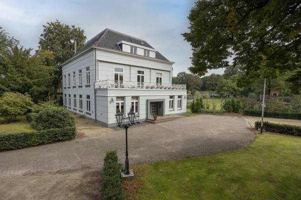 Bedrijfsruimte Laanzichtweg 60 Teteringen
