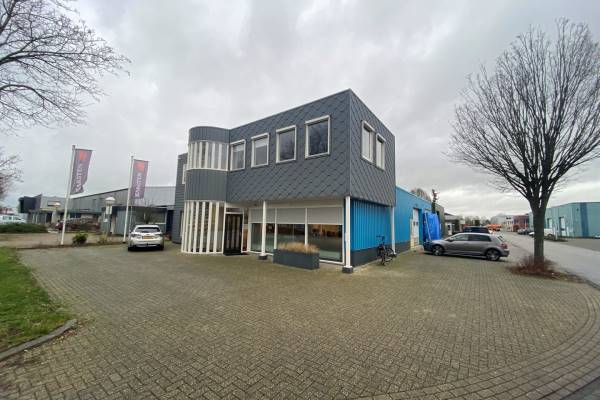 Bedrijfsruimte De Sluis 19 Vroomshoop