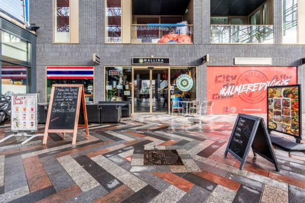 Winkelruimte Stationsplein 19 Almere