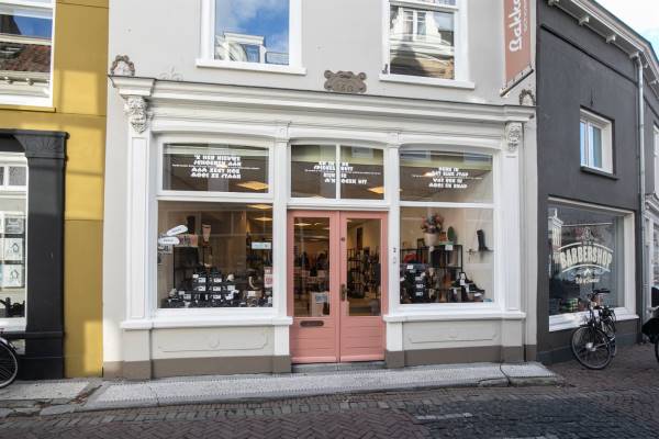 Winkelruimte Oeverstraat 2 Wijk bij Duurstede