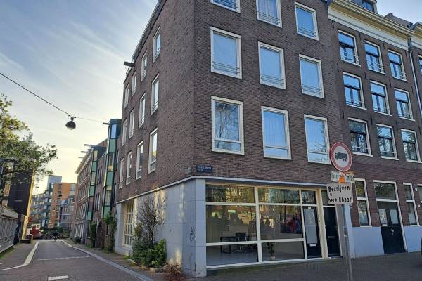 Winkelruimte Haarlemmerplein 13H Amsterdam
