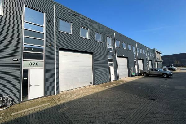 Bedrijfsruimte Honderdland 372 Maasdijk