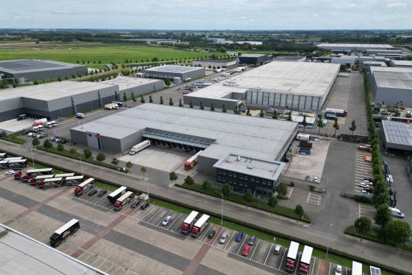 Bedrijfsruimte Oudewei 4 Tiel