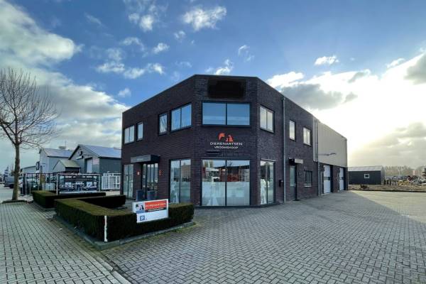 Kantoorruimte Azi&#235;laan 8 Vroomshoop
