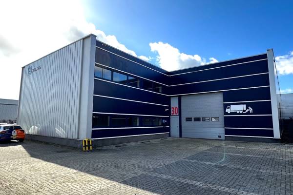 Bedrijfsruimte Klompenmakerstraat 30 Hoogvliet Rotterdam