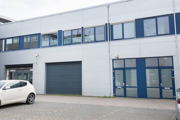 Bedrijfsruimte Celsiusweg 24c Elst (GE)