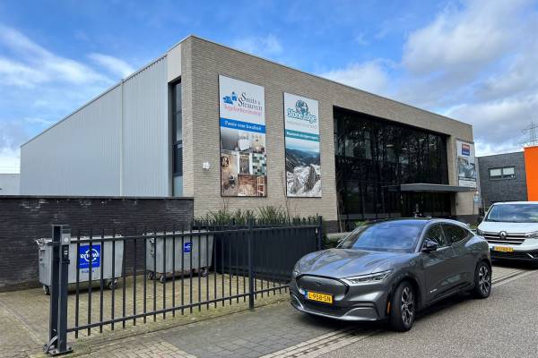 Kantoorruimte de Hooge Akker 19 Geldrop