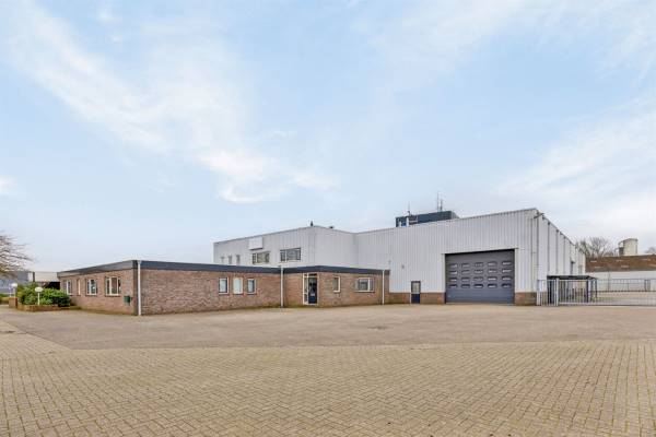Bedrijfsruimte Parallelweg 74 Neede