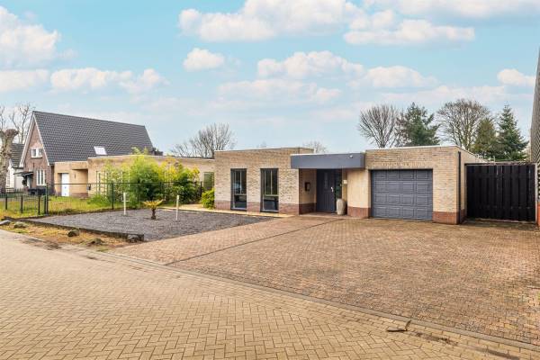 Winkelruimte Aengelbertlaan 12 Oss