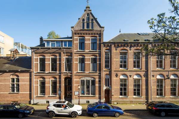 Maatschappelijk vastgoed Tweede Oosterparkstraat 246 Amsterdam