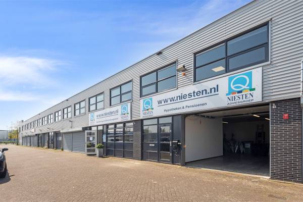 Bedrijfsruimte Parallelweg 124 45 Beverwijk