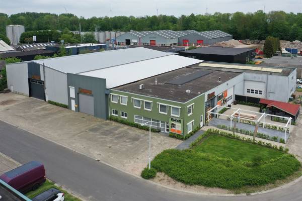 Bedrijfsruimte Koperweg 15- 17 Dronten