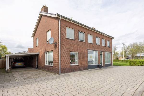 Winkelruimte Koningin Beatrixlaan 2 Vroomshoop