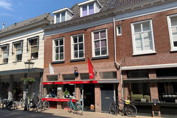 Winkelruimte Oudestraat 155 Kampen