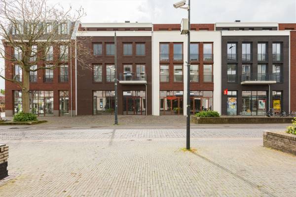Winkelruimte Van Boetzelaerstraat 10B Alphen aan den Rijn