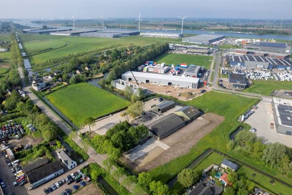 Bedrijfsruimte Rijksstraatweg 155- 157 Dordrecht