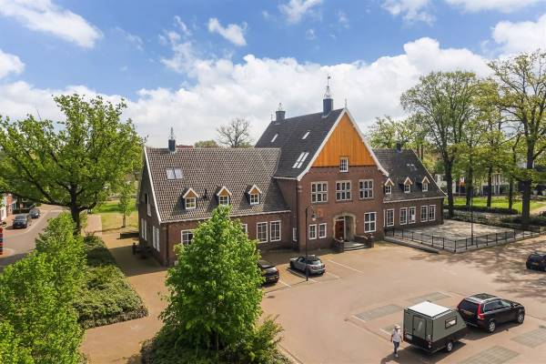 Kantoorruimte Burgemeester Scholtensplein 1 Weerselo