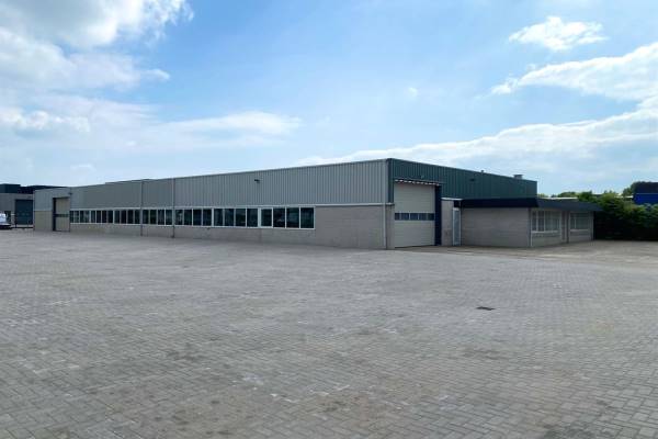 Bedrijfsruimte Albert Huismanstraat 10 Staphorst