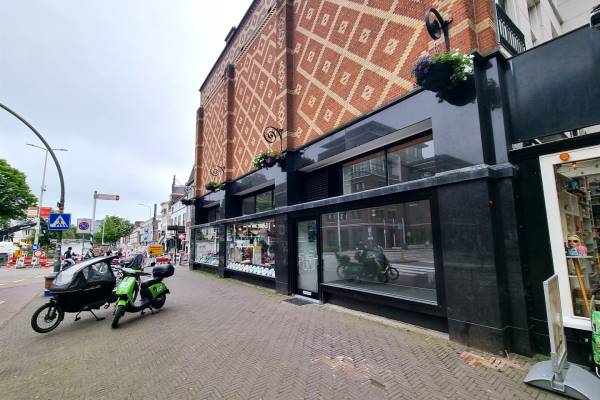 Winkelruimte Hogewal 1BIS Den Haag