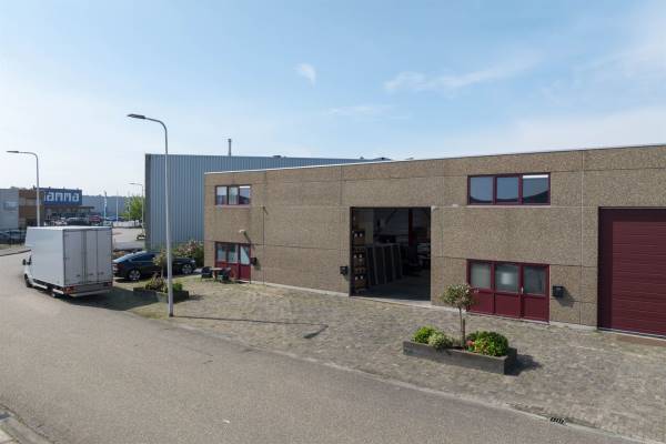 Bedrijfsruimte Einsteinweg 19 Hellevoetsluis