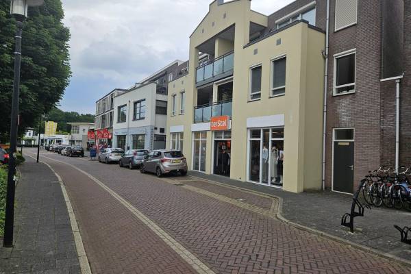 Winkelruimte Ambachtstraat 14 Brummen