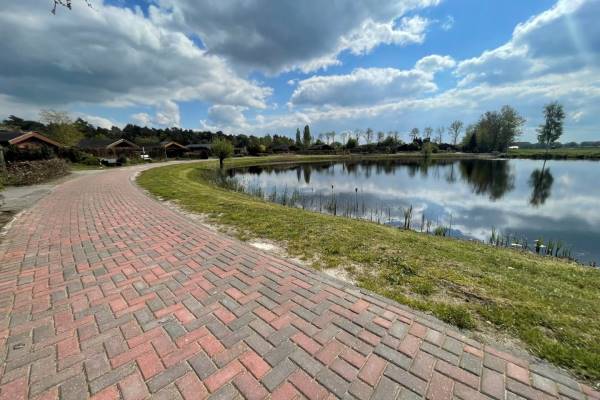 Bedrijfsruimte Elfde Wijk 42 Rheezerveen