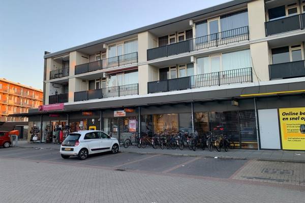Winkelruimte Bart van Peltplein 10 Tilburg