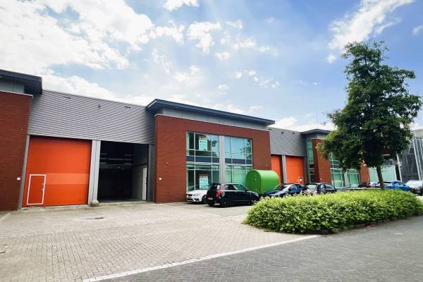 Bedrijfsruimte L&#2 5a Barendrecht