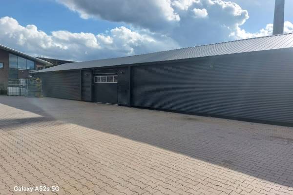 Bedrijfsruimte Broekeroordsweg 1 't Loo Oldebroek