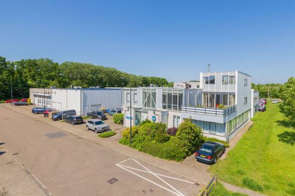 Bedrijfsruimte Kenauweg 18 / Hadewychlaan 7 Leiden