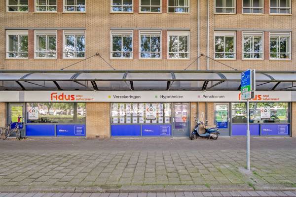Winkelruimte Burgemeester van Walsumweg 362- 366 Rotterdam