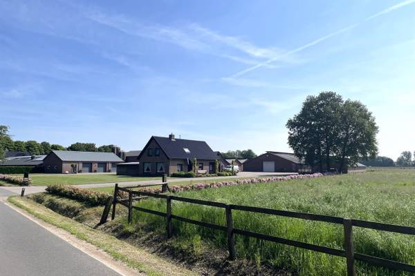 Agrarisch bedrijf Damakkerweg 10 - 12 Otterlo