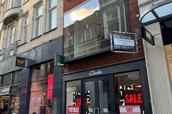 Winkelruimte Spuistraat 18 Den Haag