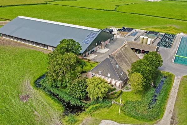 Agrarisch bedrijf Kerkbuurt 32 Hitzum