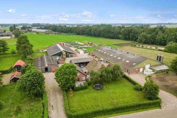 Agrarisch bedrijf Waterweg 99 - 101 Putten