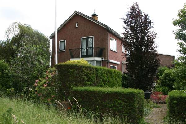 Bedrijfsruimte Hoofdweg 88 Lijnden