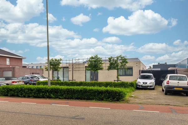 Bedrijfsruimte Saksenweg 20- 22 Oss