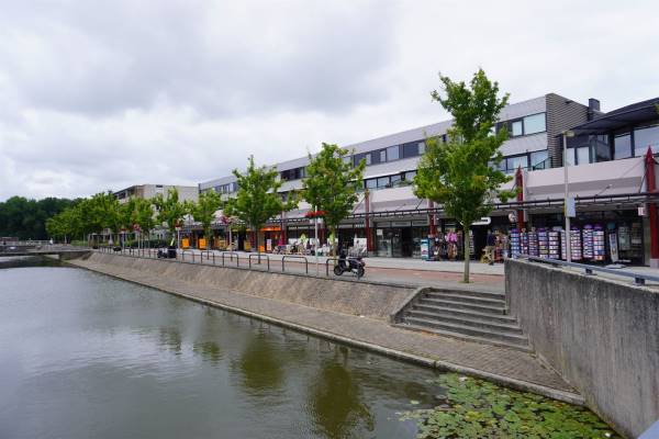 Winkelruimte Van Burgplein 18 Purmerend