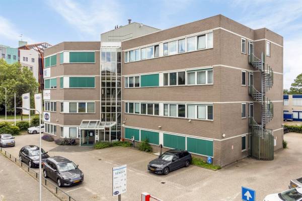 Kantoorruimte Dokter Stolteweg 1- 3 Zwolle