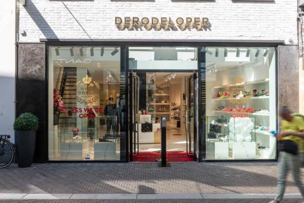 Winkelruimte Hoogstraat 26 Den Haag