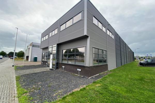 Bedrijfsruimte Azi&#235;laan 7 Vroomshoop