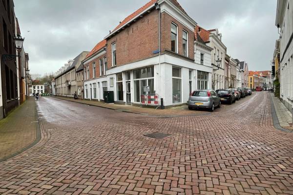 Winkelruimte Burgwalstraat 22 Kampen